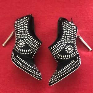 Black studded shoes - 6